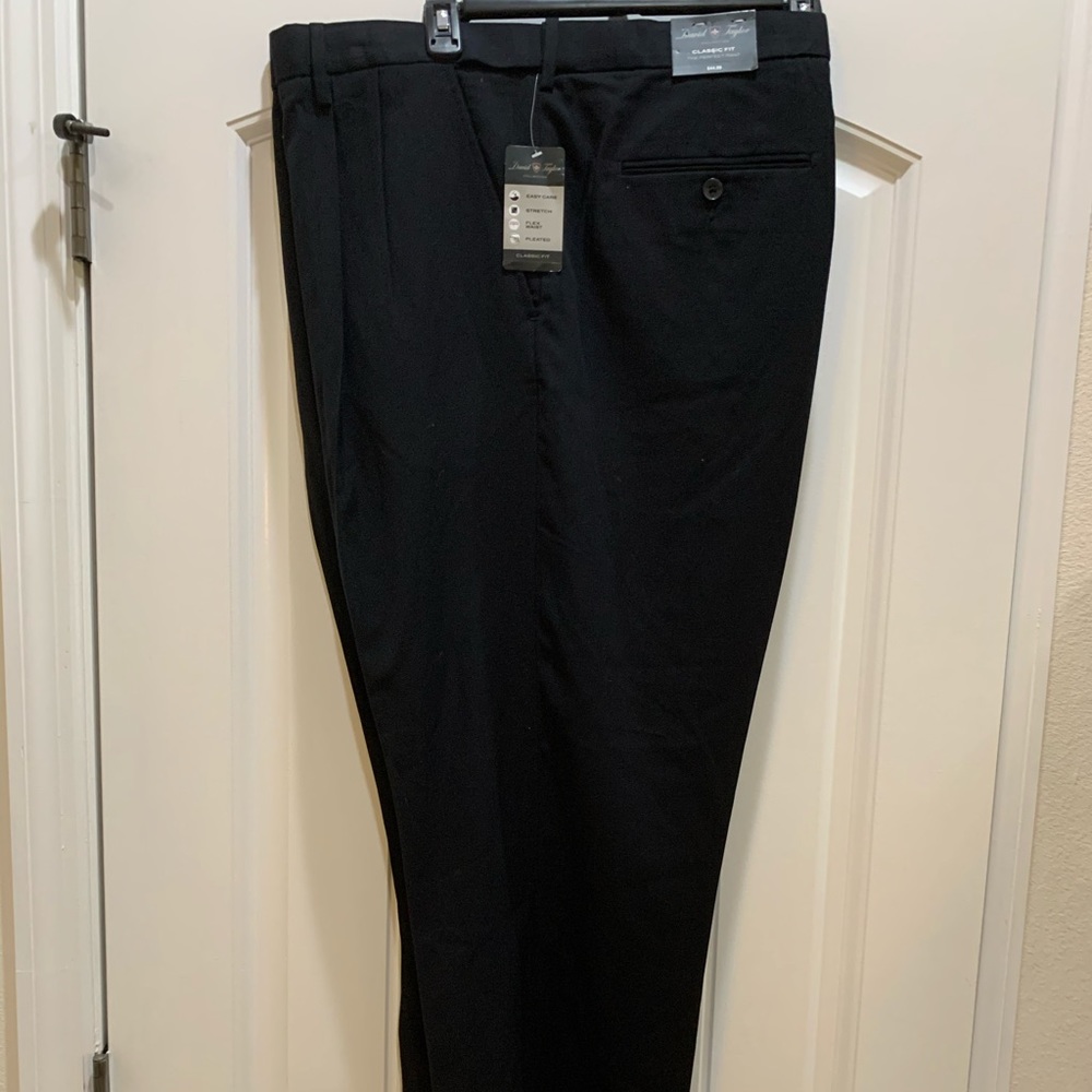 New Men’s Black Dress Pants size 42W x 30L